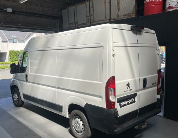 Peugeot Boxer 2.0 Blue HDI 130ch complet