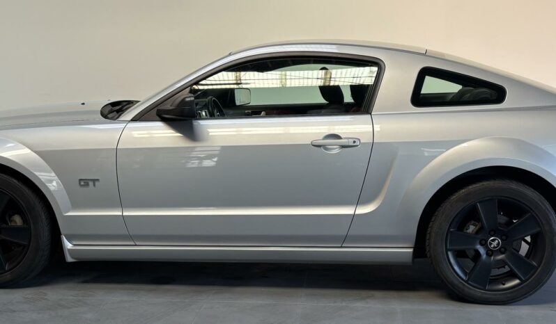 Ford Mustang GT COUPE 4.6 V8 305 complet